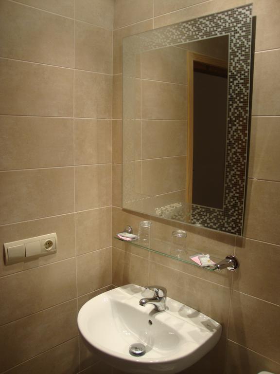Hostal La Marina Platja d'Aro Quarto foto
