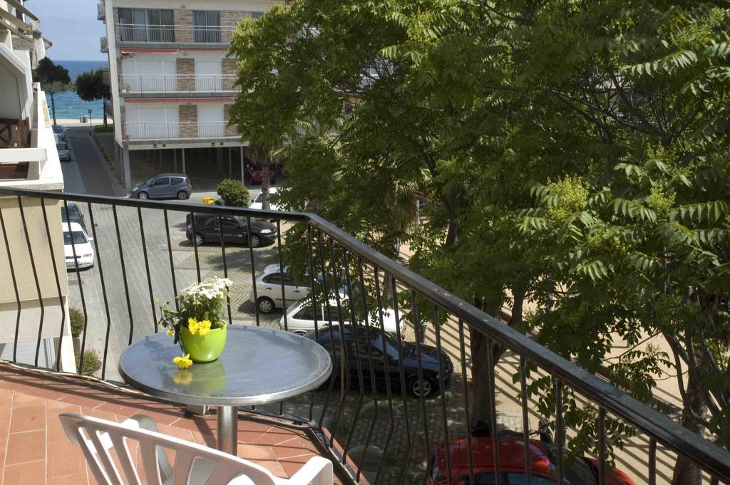 Hostal La Marina Platja d'Aro Exterior foto